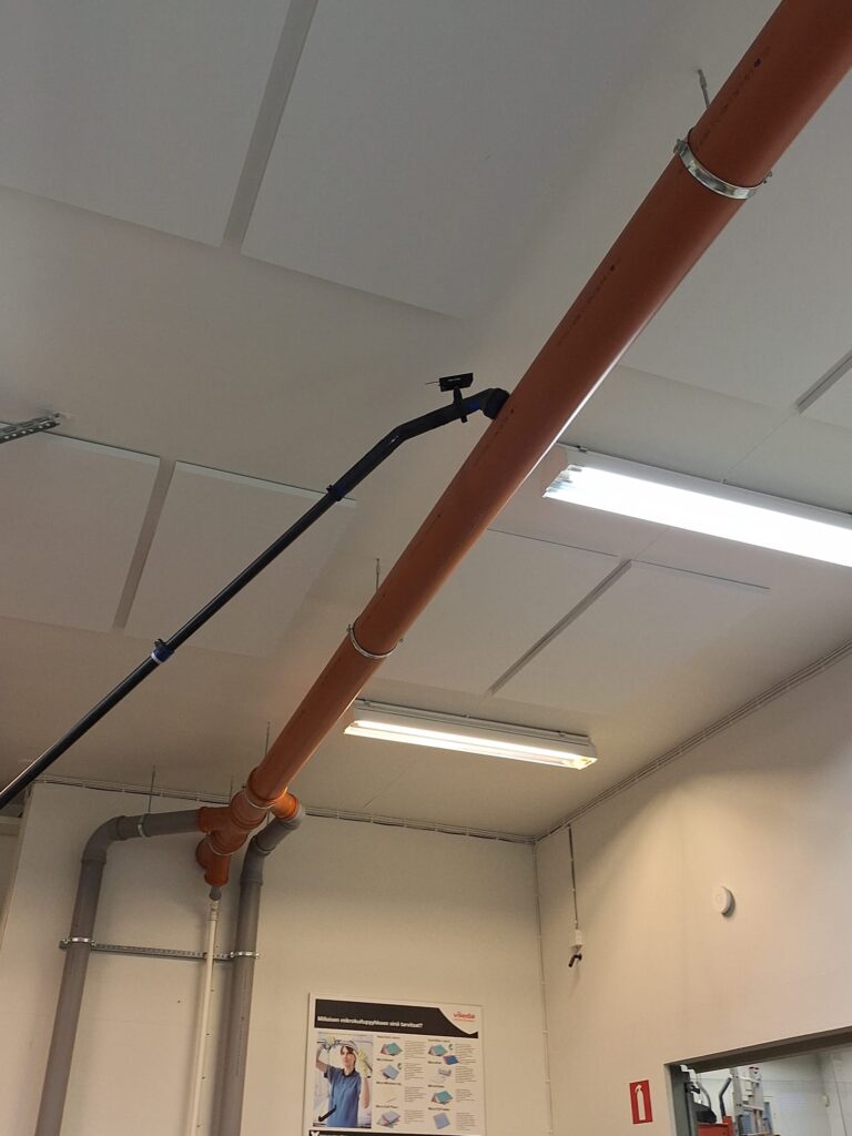 Yläpölyt puhtaaksi